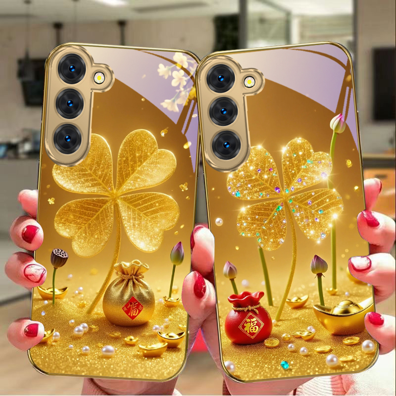 Samsung Galaxy S25 - Een enorm gouden klaverblad hoesje van